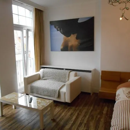 Bed & Breakfast B Eaufort Knokke-Heist