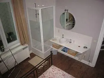 B Eaufort فندق مبيت وإفطار 2*